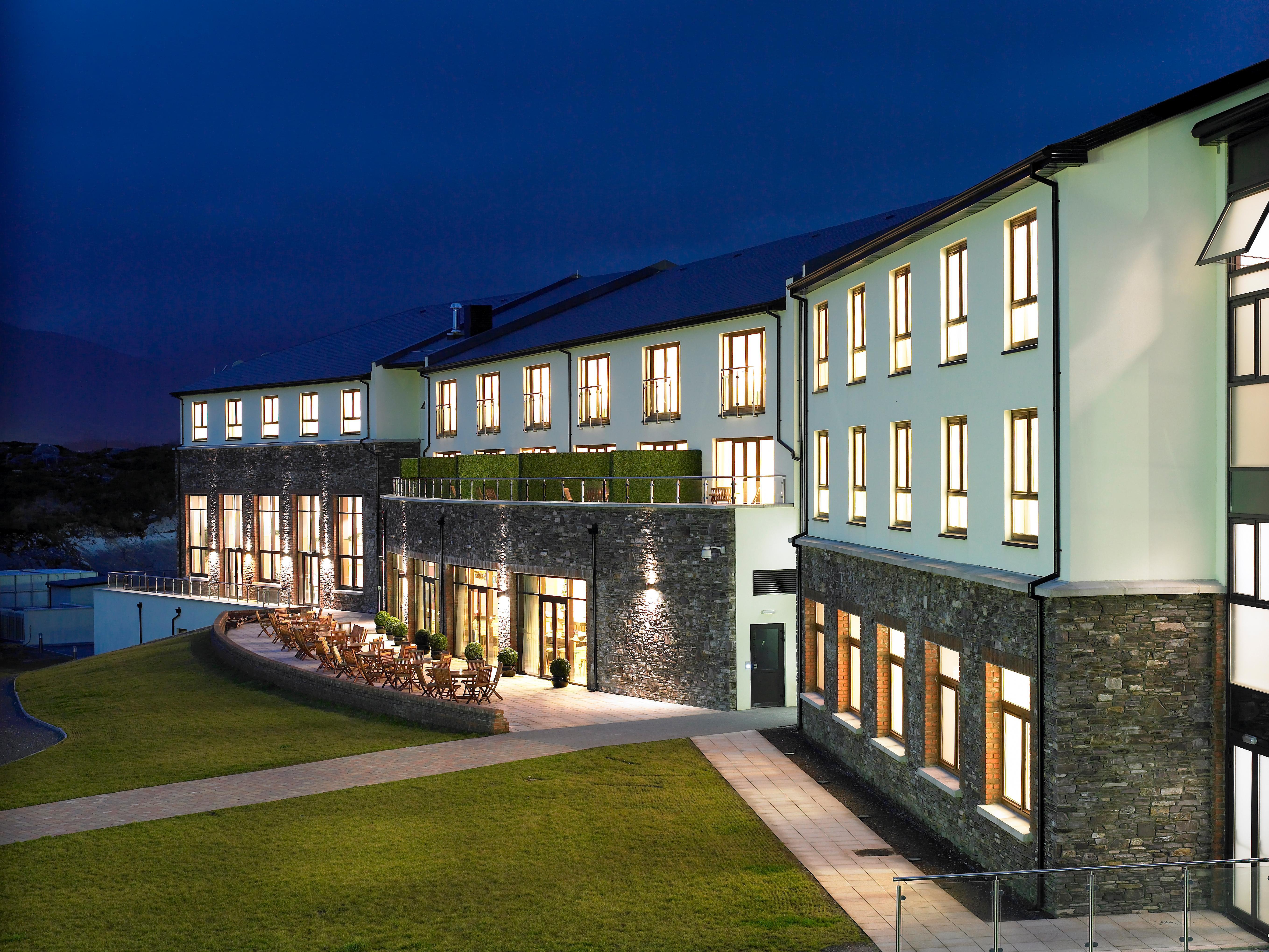 Sneem Hotel Exterior photo